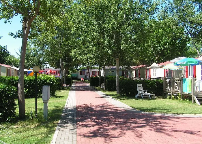 Villaggio Italgest 3*